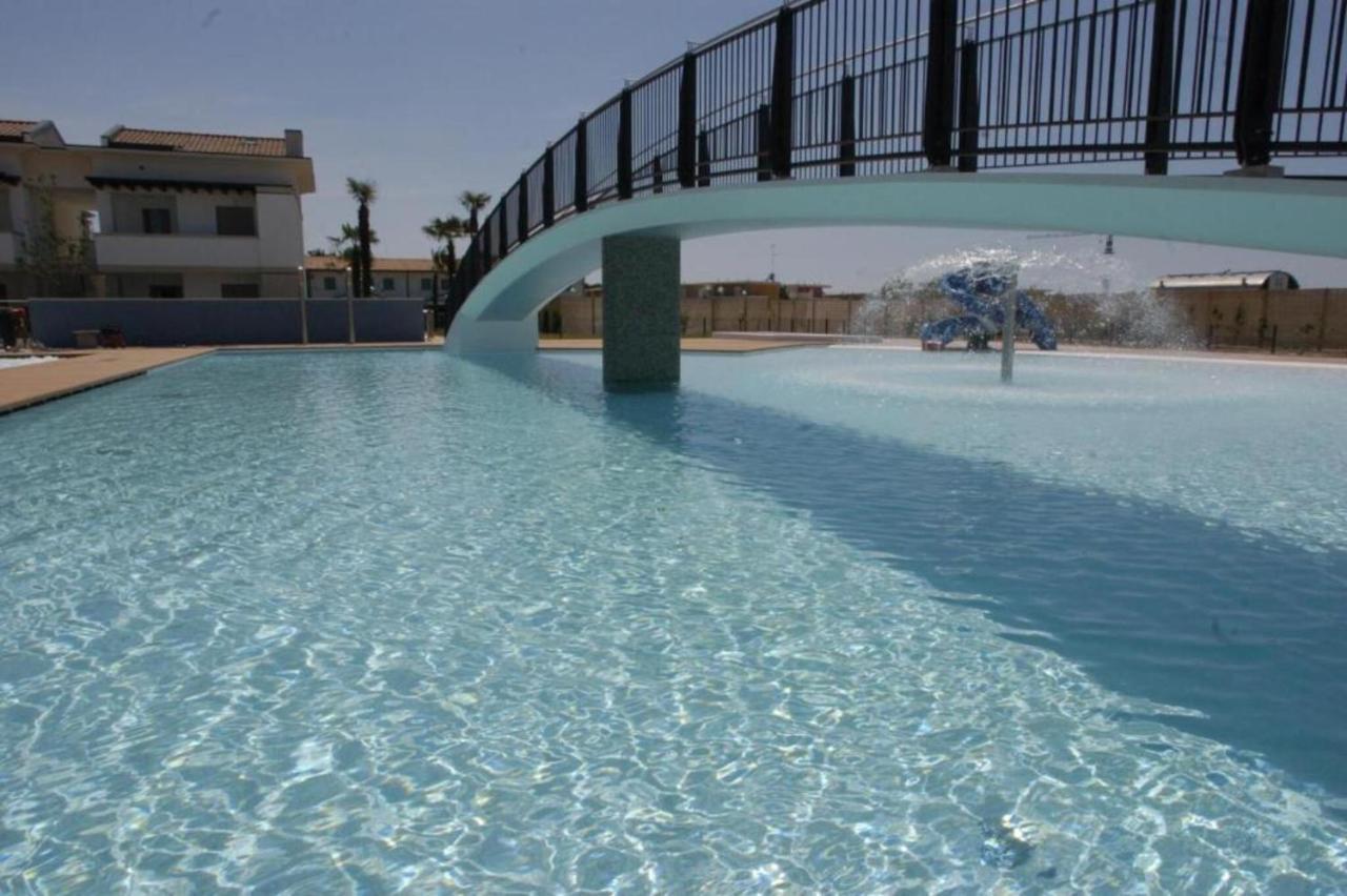 Nice Apartment With Huge Swimming Pool And Solarium บิบิโอเน ภายนอก รูปภาพ